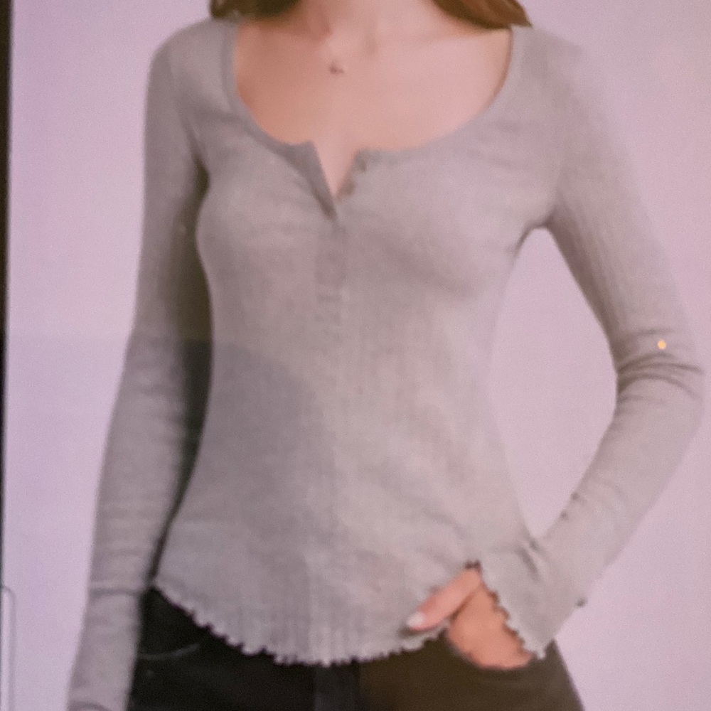 BP Light Gray Long Sleeve Women's Henley Top M